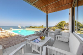 Villa Serenity - With Private Heated Pool